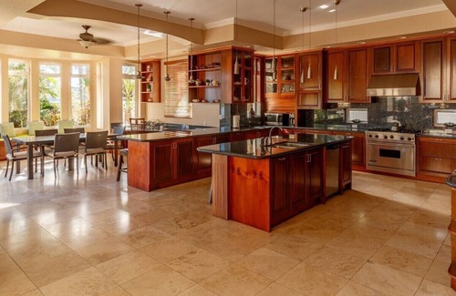 Kaneohe House | Sea Breeze Combo: Ocean View with Shared Hot Tub & Spa