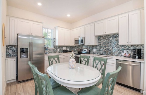 West Kissimmee Cottage | Experience Sea Breeze Cottage with Pool & Resort Access