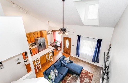 Gulf Breeze House | Family-Friendly Sea Breeze Cottage with Perfect Guest Reviews