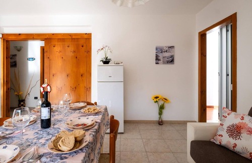 San Foca Villa | Sea Breeze Cottage, Wi-fi, Garden and Ac