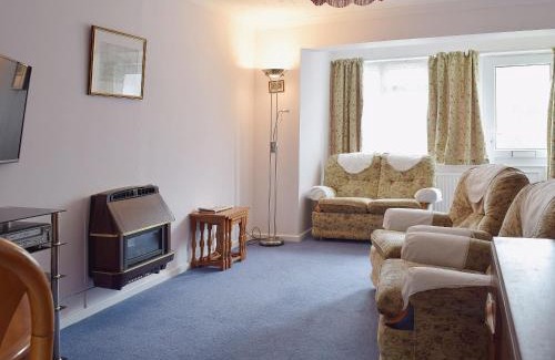 Hopton on Sea House | Enjoy Family-Friendly Stays at Sea Breeze Hotel