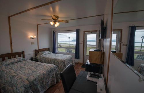 Ingonish Hotel | Oceanfront Comfort at Sea Breeze Motel with Stunning Views