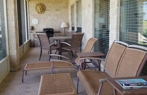 Laguna Vista Villa | Sea Breeze on the Pond: Guest Rated 9.4 with Pool & Spa