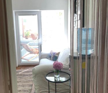 Pjescana Uvala House | Oceanfront Sea Breeze Studio: Guest Rated 9.7/10