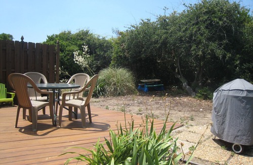 Southern Shores Cottage | Idyllic Sea Breezes South - Steps to the Beach with Ocean Views