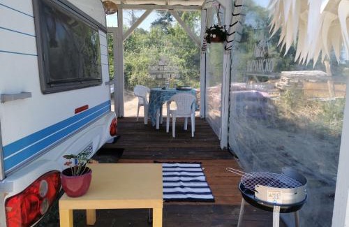 Kiten Other | Beachfront Sea Caravan: Pet-Friendly Getaway Awaits!