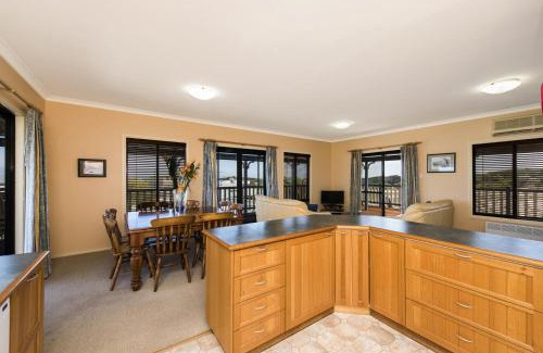 Ledge Point House | Sea Change - Family Accommodation with Pet-Friendly Perks