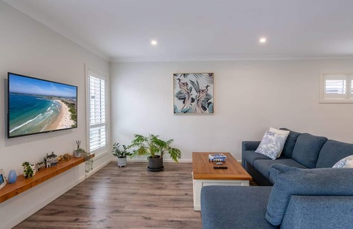 Shell Cove House | Oceanfront Retreat: Sea Change with Unmatched Guest Ratings