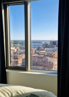 Kallio Apartment | Sea & City view Home near Nature