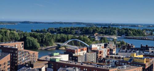 Kallio Apartment | Sea & City view Home near Nature