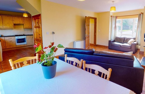Dunmore East House | Oceanfront Retreat at Sea Cliff by Interhome – 9.4 Rated