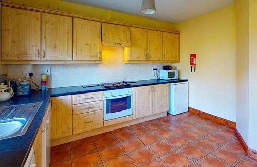 Dunmore East House | Oceanfront Retreat at Sea Cliff by Interhome – 9.4 Rated
