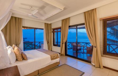 Mangapwani Resort | Serene Sea Cliff Resort & Spa: Oceanfront Retreat Awaits