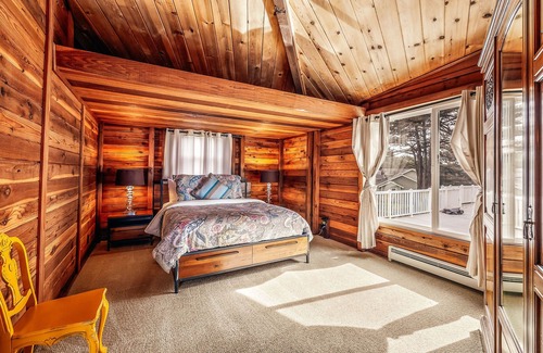 Fort Bragg House | Experience Sea Cloud: Oceanfront Bliss with Top Amenities