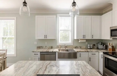 Orange Beach House | Beachside Retreat with Pool & Deeded Access to Sea Colors