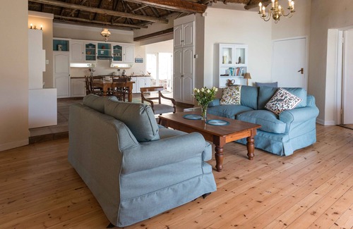 Fish Hoek House | Oceanfront Sea Cottage: Guest Rated 10/10 with Ocean Views