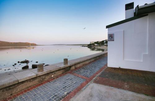 Langebaan House | Oceanfront Family Retreat at Sea Cottage – Rated 9/10