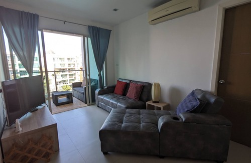Khao Takiab Condo | Convenient SEA CRAZE CONDO Near Khao Takiab Beach