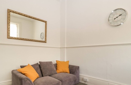 Weston-super-Mare Apartment | SEA DRIFT, family friendly in Weston-Super-Mare