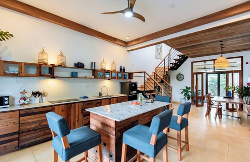 Cam An Villa | Sea Easter 3BR Seaside An Bang Beach
