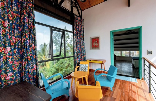 Cam An Villa | Sea Easter 3BR Seaside An Bang Beach