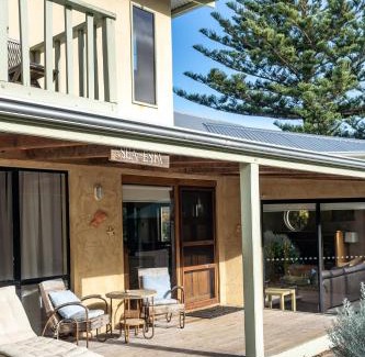 Prevelly House | Discover Sea Esta Prevelly: Family-Friendly Retreat Awaits