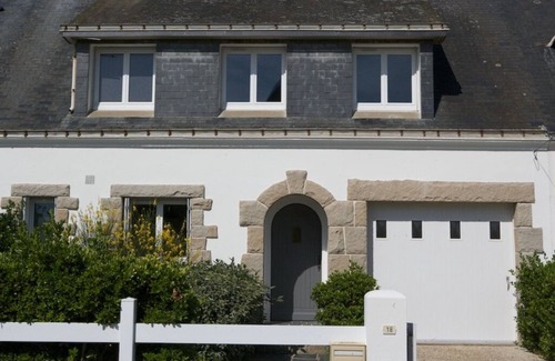 La Turballe House | Seaside Villa with Expansive Garden – Guest Rated 10/10