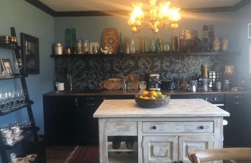 Suðavik House | Scenic Sea, Fjord & Mountain View House - Pet Friendly Retreat