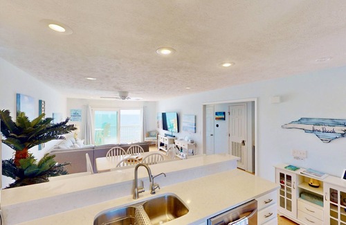 Kure Beach Condo | Oceanfront Retreat: Sea Forever with Pools and Spa Access