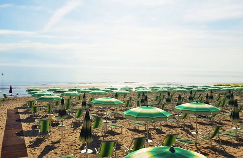 Pineto Hotel | SEA FRONT HOTEL IN CERRANO MARINE PARK