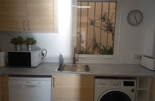 Sitges Apartment | Ocean View Retreat in Sitges with Pool & Free Wi-Fi
