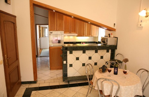 Slatine Apartment | Beachfront Stone House with Ocean Views and Family Amenities