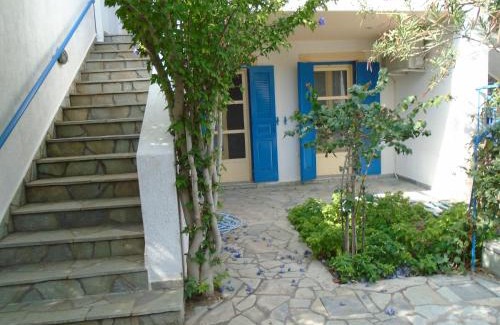 Tavari House | Ocean View Two Bedroom House in Lesvos – Guest Rated 9/10