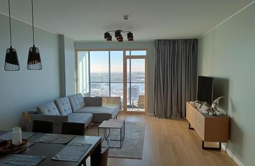 Klaipeda Apartment | Sea Gate Apartment: Top-Rated Family Getaway on 20th Floor