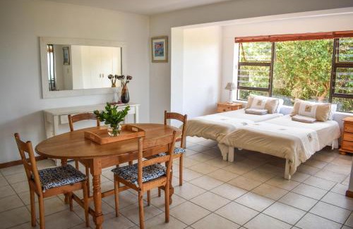 Boggoms Bay Apartment | Coastal Retreat: Guest Rated 9.8 with Oceanfront Views