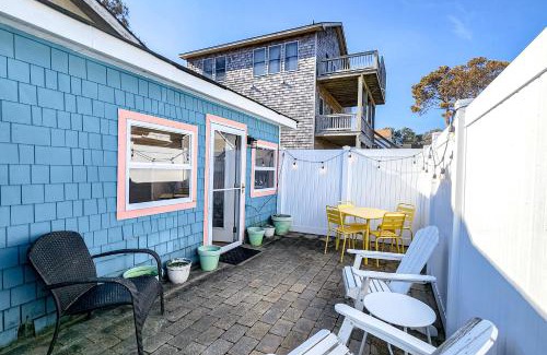 Colington House | Family-Friendly Retreat at Sea Girls - Rated 7.7/10