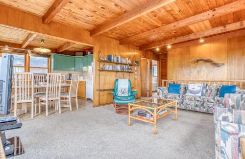 Neskowin House | Discover Sea Here: Pet-Friendly Haven with Breakfast Included
