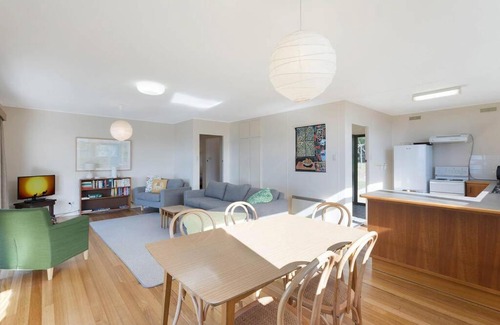Pambula Beach House | Lovely Sea Home with a View at Pambula Beach - Pet Friendly