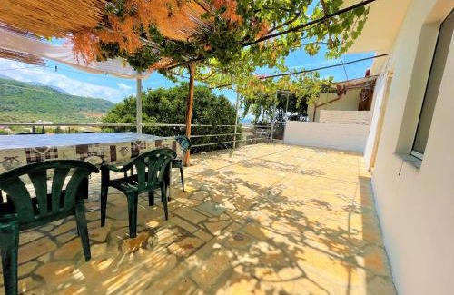 Jala House | Experience Oceanfront Comfort at Alexis House Hotel