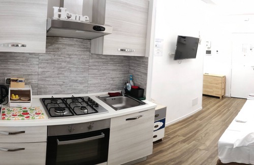 Quartiere XXXIV Lido di Ostia Levante House | Seaside Escape: Sea House Rome Apartment with Ocean View