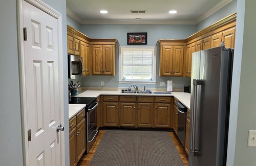 Oceanmarsh Subdivision House | Sea Island Cotton: Top Rated Stay with Pool & Breakfast