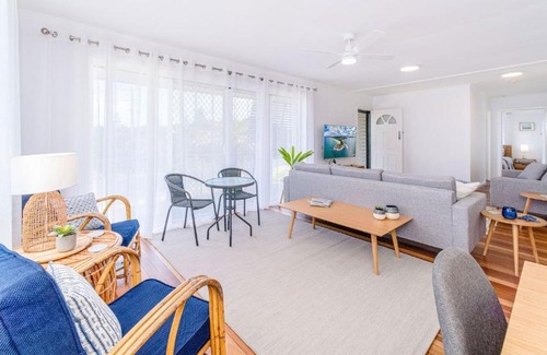 Brooms Head House | Inviting Sea La Vie: Child-Friendly Getaway Awaits You