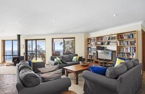 Manyana House | Discover Sea La Vie Manyana: Family-Friendly 4-Star Retreat