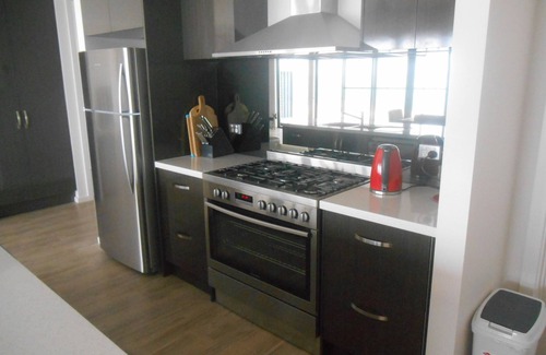 Dalrymple House | Sea La Vu: Cliff Top Views & Family-Friendly Amenities