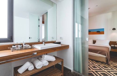 Nahariya Hotel | Relaxing Sea Life Nahariya with Pool, Spa & Family Amenities