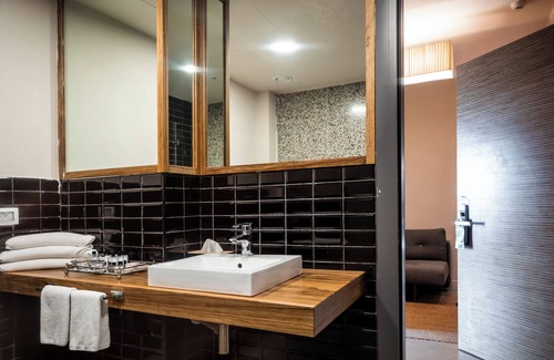 Nahariya Hotel | Relaxing Sea Life Nahariya with Pool, Spa & Family Amenities