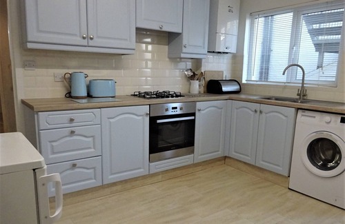 Exmouth Apartment | Oceanfront Retreat - 2 Bedroom Flat by the Sea!