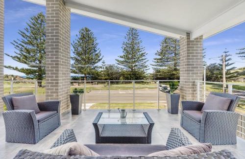 Werri Beach House | Discover Sea Mist Gerringong: Child-Friendly Retreat