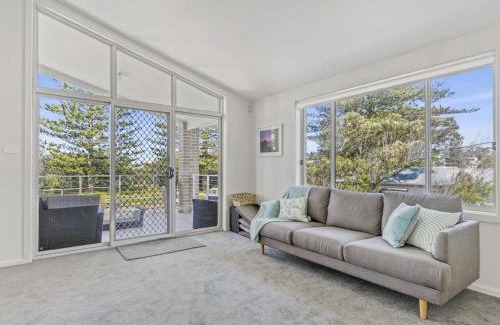 Werri Beach House | Discover Sea Mist Gerringong: Child-Friendly Retreat