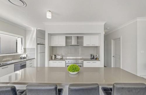 Werri Beach House | Discover Sea Mist Gerringong: Child-Friendly Retreat